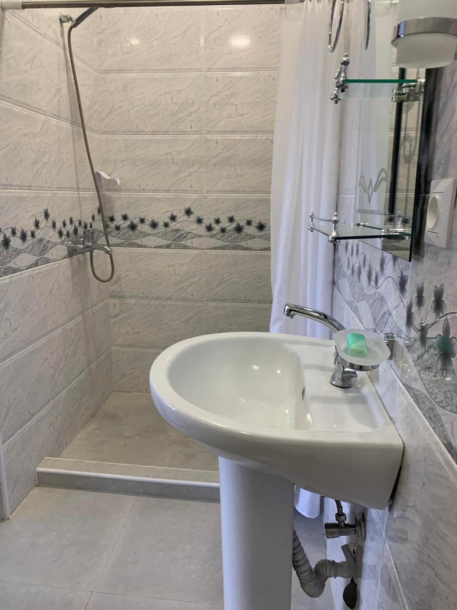Tsivi Tba Hotel Tsqaltubo Eksteriør billede